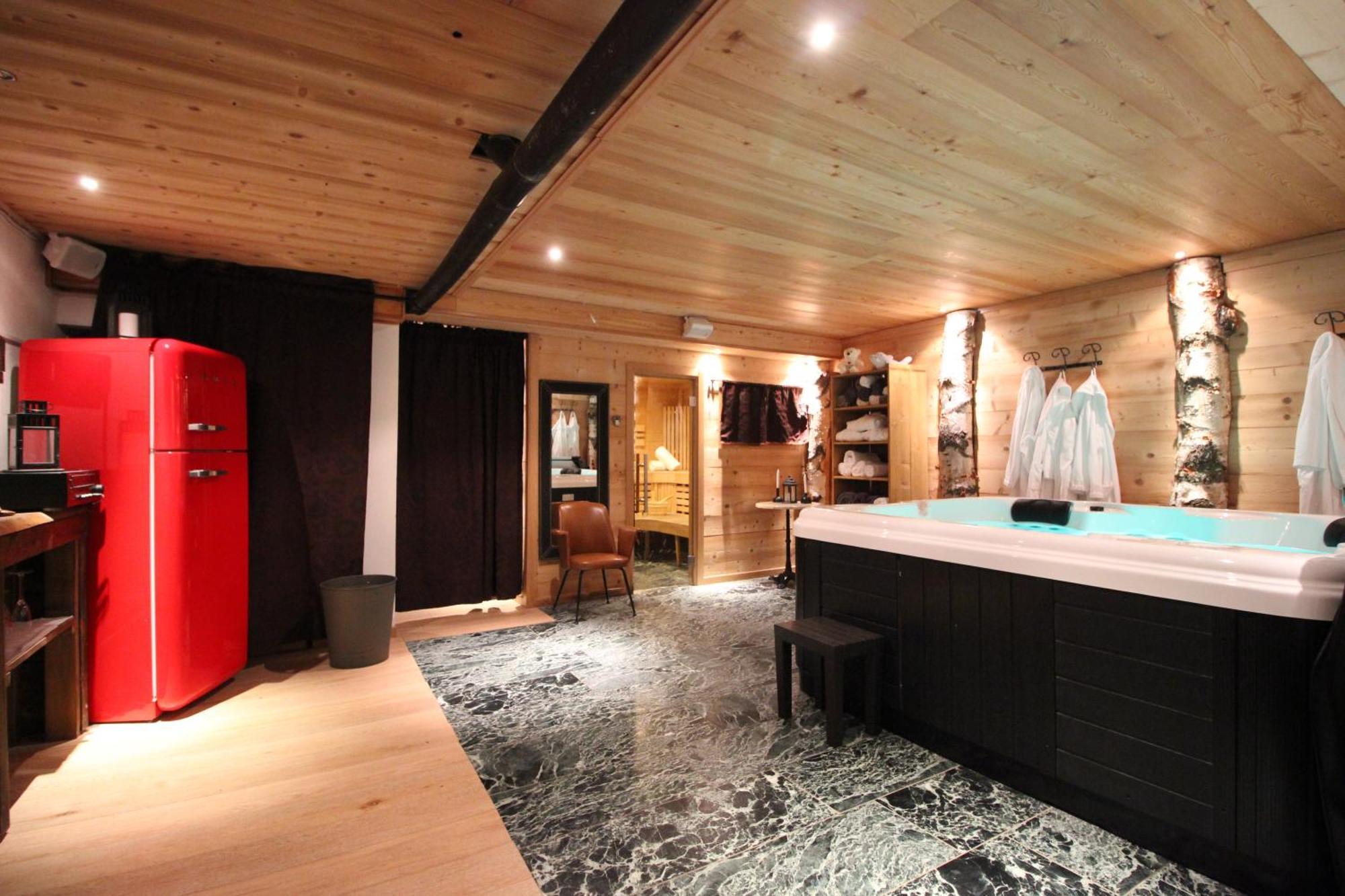 Hotell Millefiori- Alpine Event Lodge 瓦托内切 外观 照片