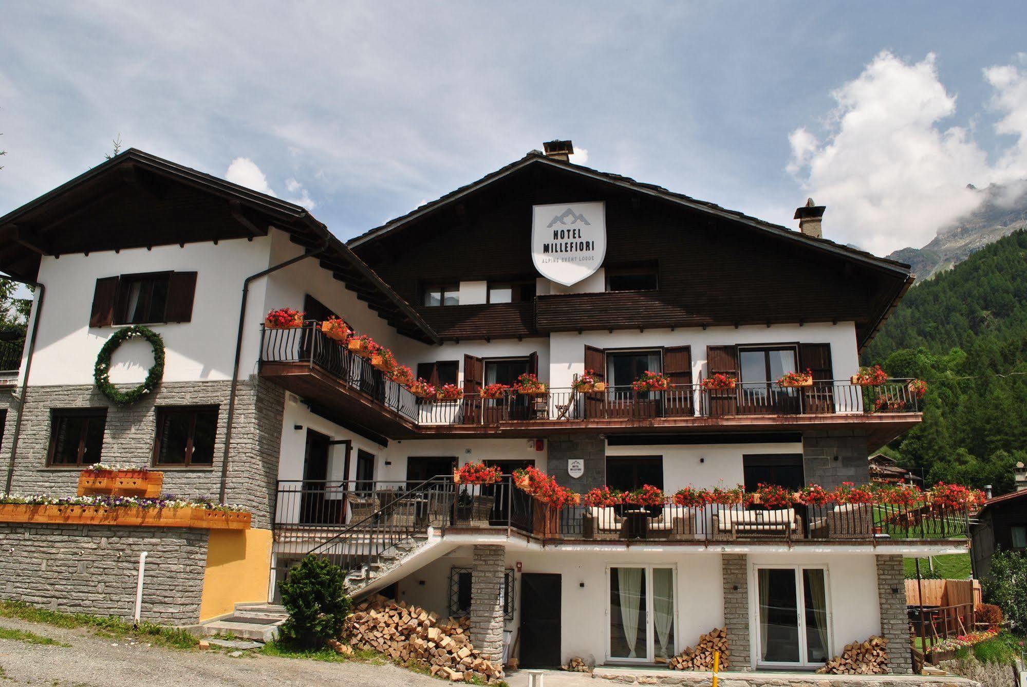 Hotell Millefiori- Alpine Event Lodge 瓦托内切 外观 照片