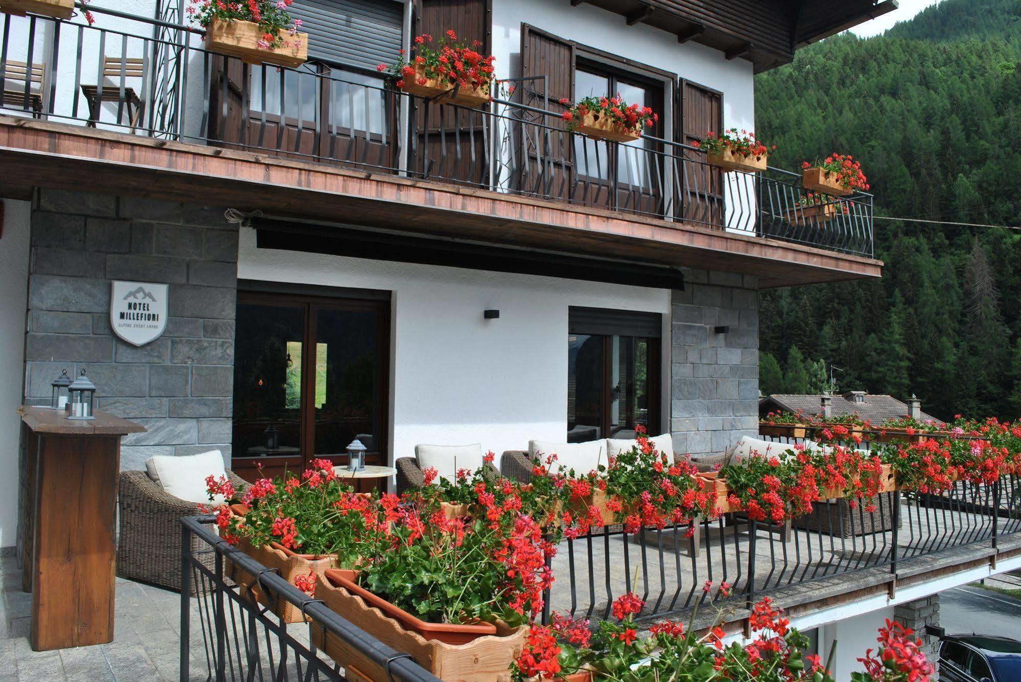 Hotell Millefiori- Alpine Event Lodge 瓦托内切 外观 照片